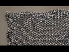 Griglia di filo decorativa