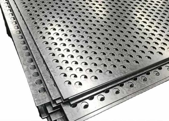 Disposizioni di due fori per piastre perforate circolari dritte e a scaglie