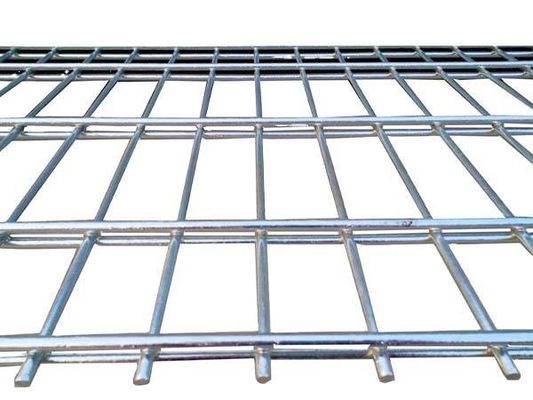 Acciai di ferro o di acciaio inossidabile (esclusi quelli di acciaio)