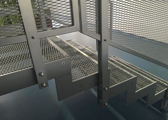 Pedata in espansione del metallo con capacità di carico antislittamento ed alta fornire grande sicurezza per i pedoni che camminano sulle scale