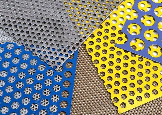 Lamiera metallica perforata decorativa 1x2m per facciata di soffitto e divisorio