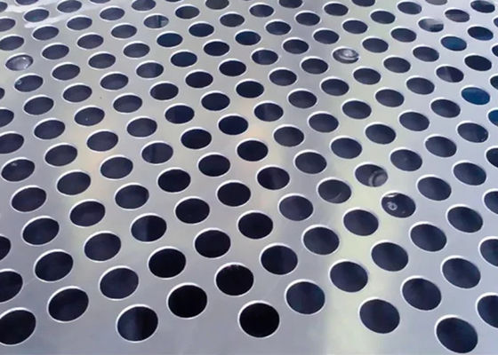 Struttura resistente e resistente Titanio metallo perforato in industria decorazione Ventilazione