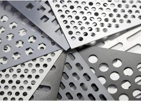 Dispositivi di rete di filo perforato rotondo Diametri di fori vari per applicazioni industriali